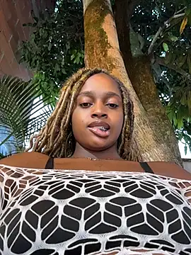 Snapshot of darle_volant chatting on July 2026 11:09:02 PM darle volant online show from July 2026 11:09:02 PM