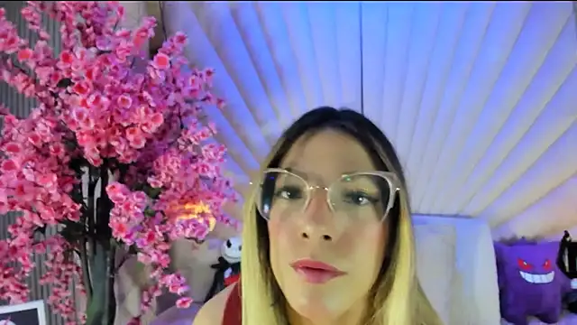 VesperVelvet online show from March 2026 04:40:02 AM