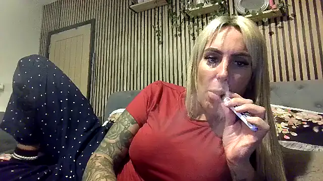 poppyinga1 online show from February 2026 08:14:01 PM