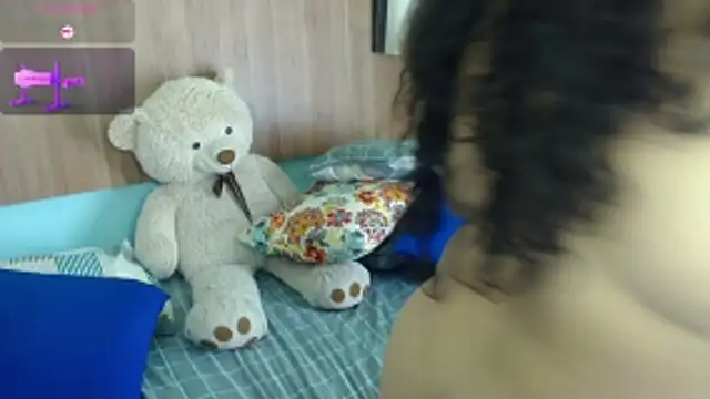 Madison Copers online show from November 2025 12:55:02 AM