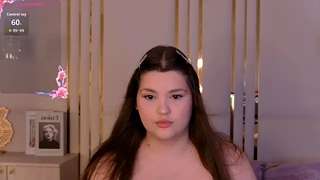 EmilyHyde online show from June 2026 08:41:02 PM