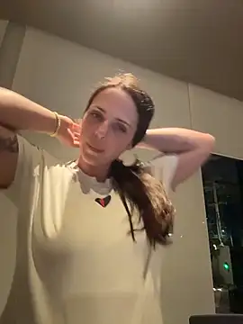 Lady LauraRose online show from February 2026 02:41:01 AM