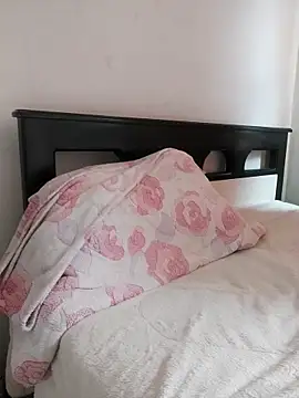 Miss-tetas online show from October 2025 05:34:01 PM