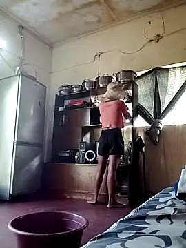 RFeltomWhitJ online show from November 2025 02:28:01 PM