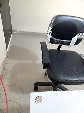 Pihu Chopra online show from November 2025 02:43:01 AM