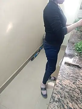 Pihu Chopra online show from December 2025 03:45:02 AM