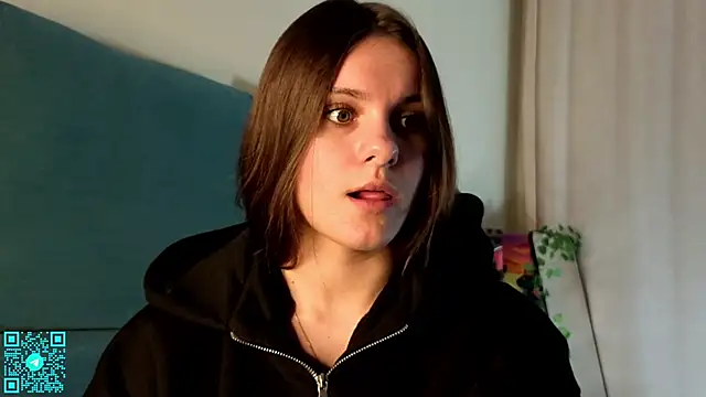 chloemilka online show from March 2026 05:16:01 PM