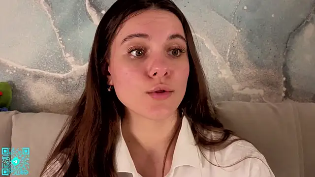 Snapshot of chloemilka chatting on April 2026 05:26:01 PM chloemilka online show from April 2026 05:26:01 PM