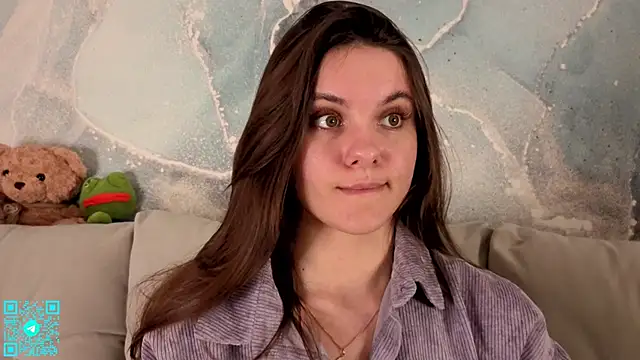 Snapshot of chloemilka chatting on April 2026 05:10:02 PM chloemilka online show from April 2026 05:10:02 PM