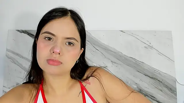 Snapshot of thamiina_ chatting on September 2025 07:06:02 PM thamiina online show from September 2025 07:06:02 PM