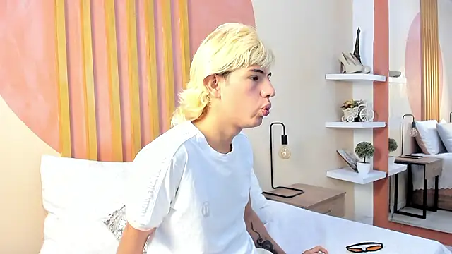 Snapshot of Enrrixxx_ chatting on February 2026 12:27:02 AM Enrrixxx online show from February 2026 12:27:02 AM