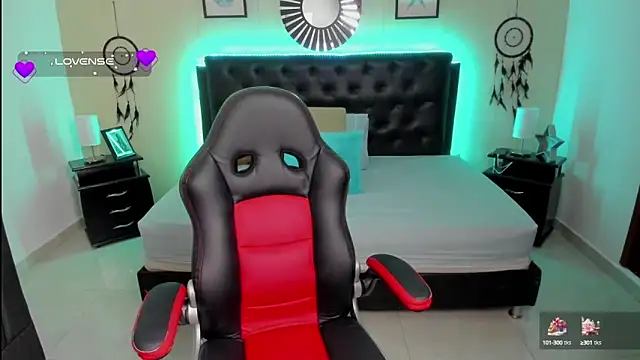 LolaVillalobos online show from October 2025 01:41:02 PM