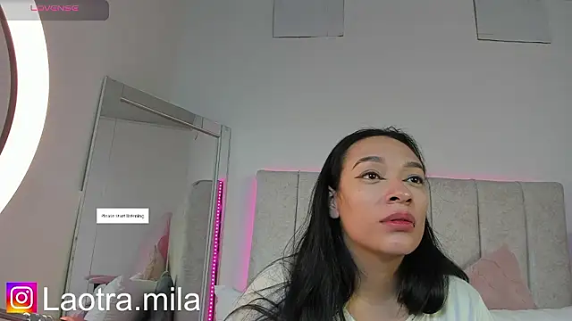juliettaa 1 online show from March 2026 12:01:01 AM