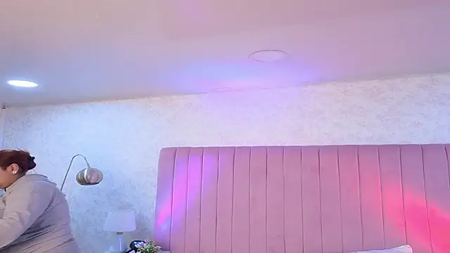 Snapshot of ZoeBenneti chatting on September 2025 04:36:02 AM ZoeBenneti online show from September 2025 04:36:02 AM