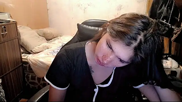 Cutierhyxx online show from May 2026 08:29:01 PM