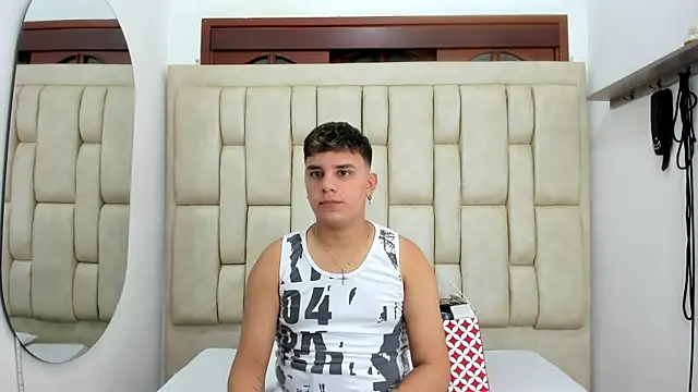 DavilANDkevin2 online show from December 2025 02:30:01 AM