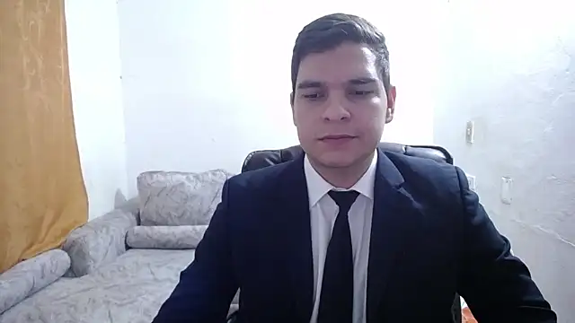 Victor Maitland online show from November 2025 07:58:02 PM