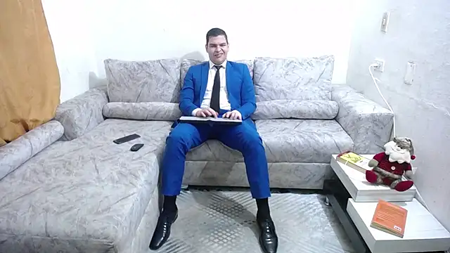 Victor Maitland online show from December 2025 08:47:02 PM