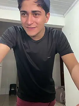 Tavinho067 online show from May 2026 06:04:01 PM