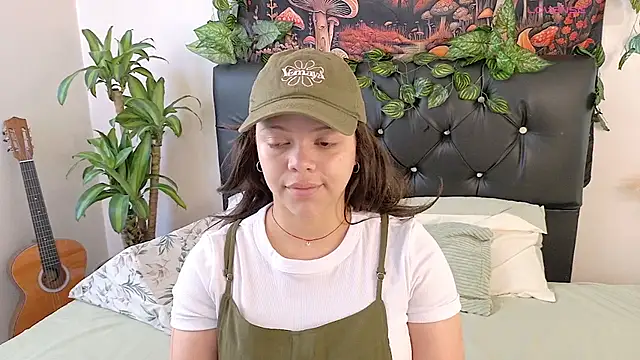 Snapshot of Amanda_sweet chatting on February 2026 01:45:02 PM Amanda sweet online show from February 2026 01:45:02 PM