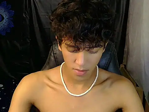 Snapshot of kenbigcockxx chatting on February 2026 01:28:01 PM kenbigcockxx online show from February 2026 01:28:01 PM