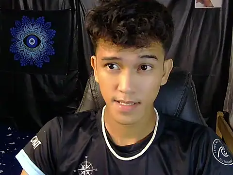 Snapshot of kenbigcockxx chatting on February 2026 04:30:01 PM kenbigcockxx online show from February 2026 04:30:01 PM