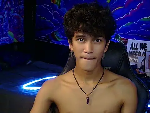 Snapshot of kenbigcockxx chatting on July 2026 03:21:01 AM kenbigcockxx online show from July 2026 03:21:01 AM