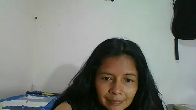 Snapshot of DianaOchoa_ chatting on April 2026 08:01:02 PM DianaOchoa online show from April 2026 08:01:02 PM