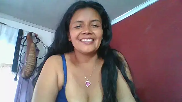 Snapshot of DianaOchoa_ chatting on April 2026 08:44:01 PM DianaOchoa online show from April 2026 08:44:01 PM