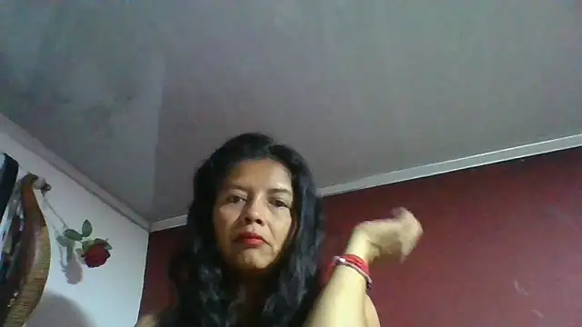Snapshot of DianaOchoa_ chatting on May 2026 05:13:01 AM DianaOchoa online show from May 2026 05:13:01 AM