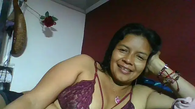 Snapshot of DianaOchoa_ chatting on May 2026 04:07:02 AM DianaOchoa online show from May 2026 04:07:02 AM