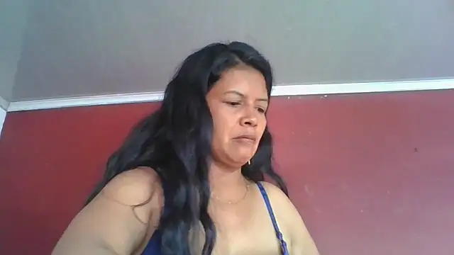 Snapshot of DianaOchoa_ chatting on June 2026 11:56:02 AM DianaOchoa online show from June 2026 11:56:02 AM