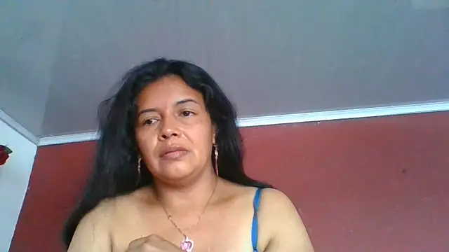 Snapshot of DianaOchoa_ chatting on June 2026 08:34:01 PM DianaOchoa online show from June 2026 08:34:01 PM