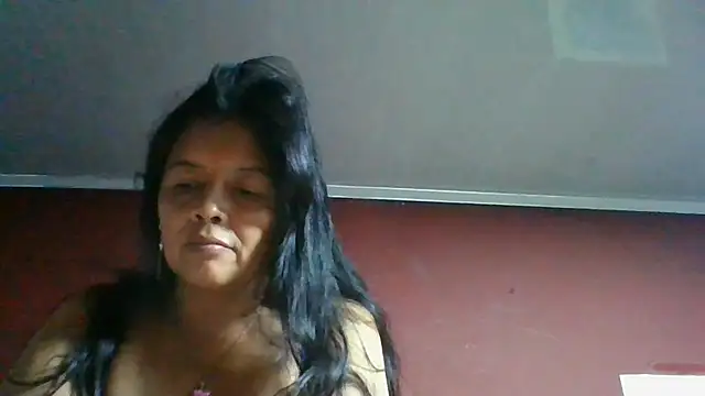 Snapshot of DianaOchoa_ chatting on July 2026 04:19:01 AM DianaOchoa online show from July 2026 04:19:01 AM