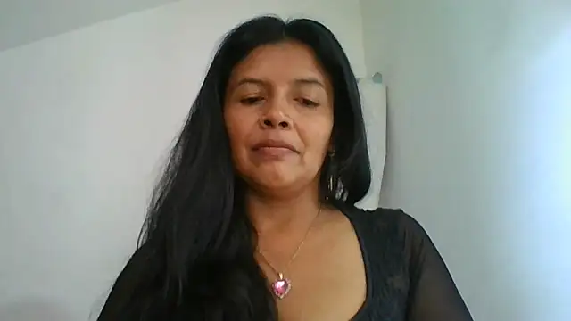 Snapshot of DianaOchoa_ chatting on July 2026 04:36:01 PM DianaOchoa online show from July 2026 04:36:01 PM