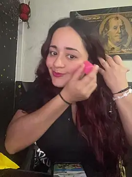 candy  fox  online show from October 2025 09:15:01 PM