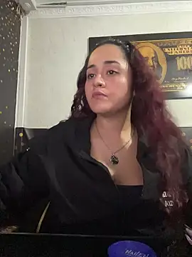 candy  fox  online show from November 2025 08:18:01 PM