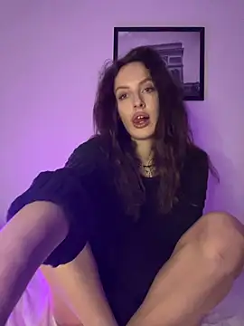 Snapshot of goodgirldevil chatting on February 2026 09:02:02 PM goodgirldevil online show from February 2026 09:02:02 PM