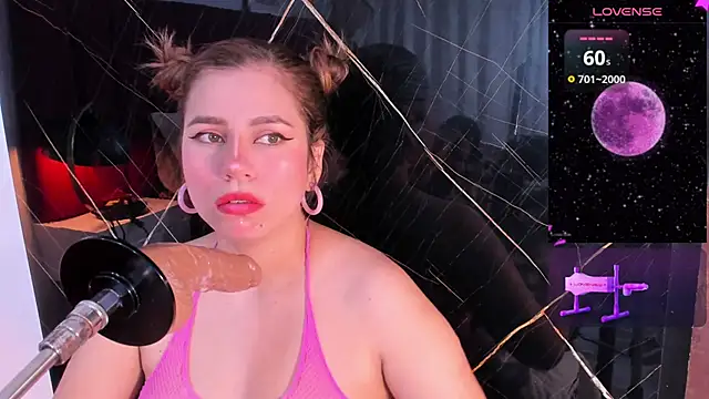 abby blond  online show from November 2025 12:48:02 PM