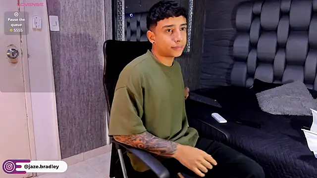 jaze bradley online show from September 2025 11:22:02 AM