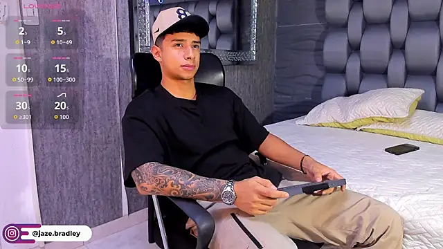 jaze bradley online show from September 2025 11:24:02 AM