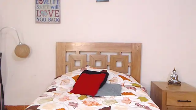 ValeSantoDomingo online show from September 2025 10:04:02 PM