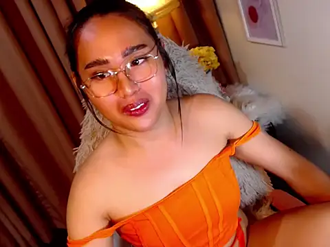 urmidnightcravingsxx online show from April 2026 04:15:01 AM