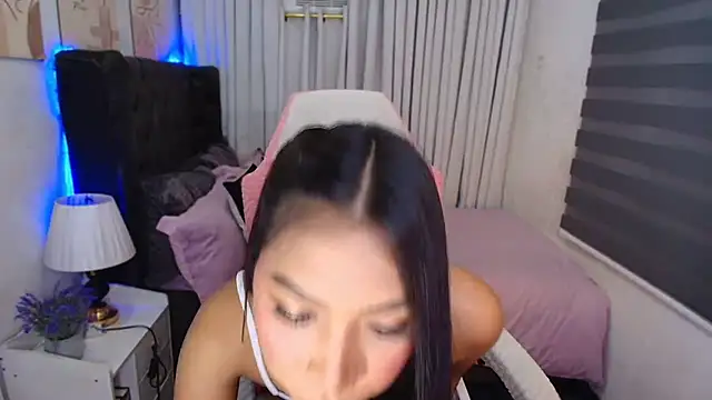 naughtyjayde online show from November 2025 09:41:02 PM