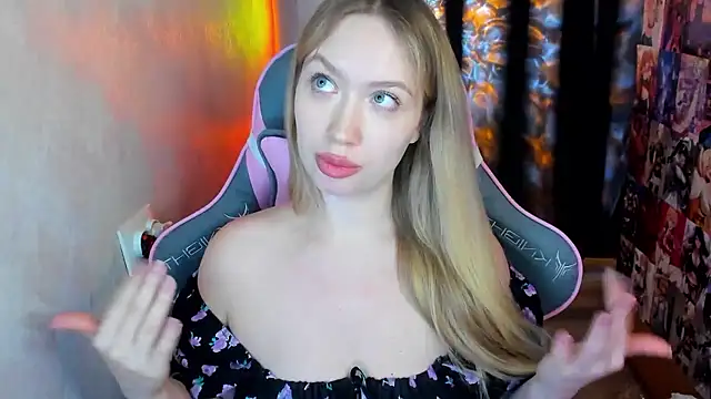 NicoleRiccii online show from January 2026 10:22:02 PM