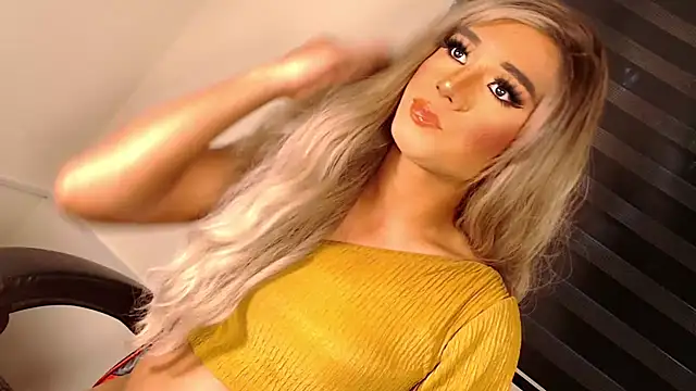 SissifyMeNow online show from November 2025 11:18:02 PM