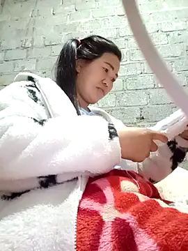 jienrrr online show from October 2025 12:13:01 AM