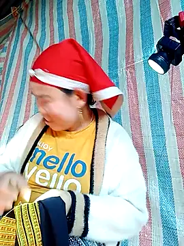 Snapshot of jienrrr chatting on December 2025 01:35:01 AM jienrrr online show from December 2025 01:35:01 AM