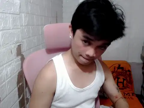 Snapshot of sexysam14 chatting on June 2026 03:35:02 PM sexysam14 online show from June 2026 03:35:02 PM