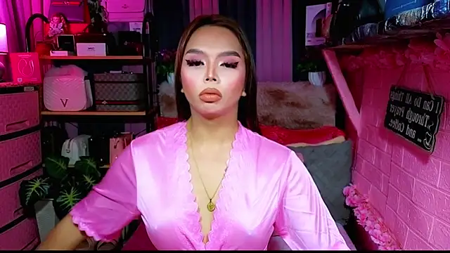 MoniqueCeleste online show from October 2025 12:03:01 AM